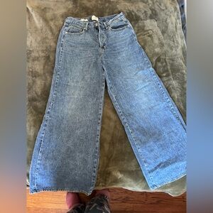 Universal Thread Mid Rise Wide Leg Jean